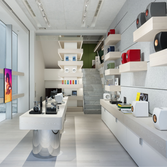 KEF Japan