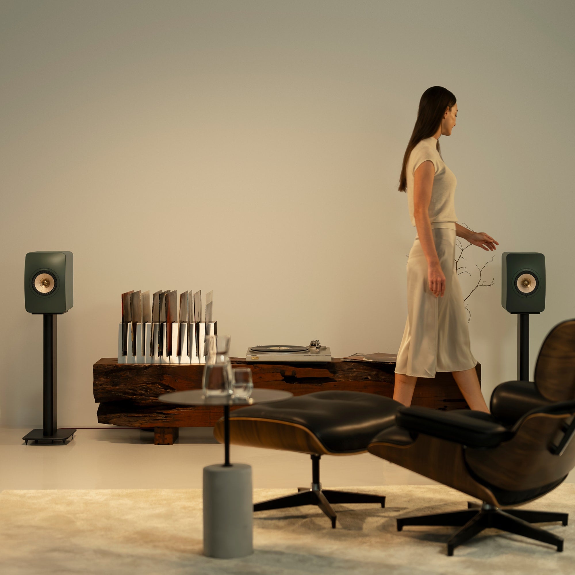 スピーカー・ウーファー KEF LS50 WIRELESS II CARBON BLACK KEF LS50 Wireless II (Carbon Black) Powered stereo speakers with