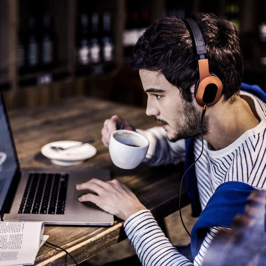 M400 有線ヘッドホン